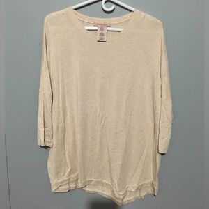 3/4 sleeve small womens shirt